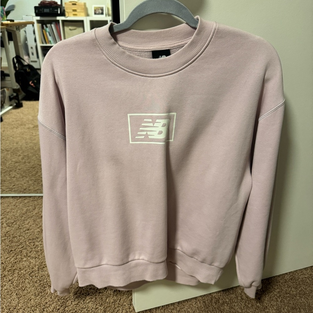 New balance pink crewneck Sz small